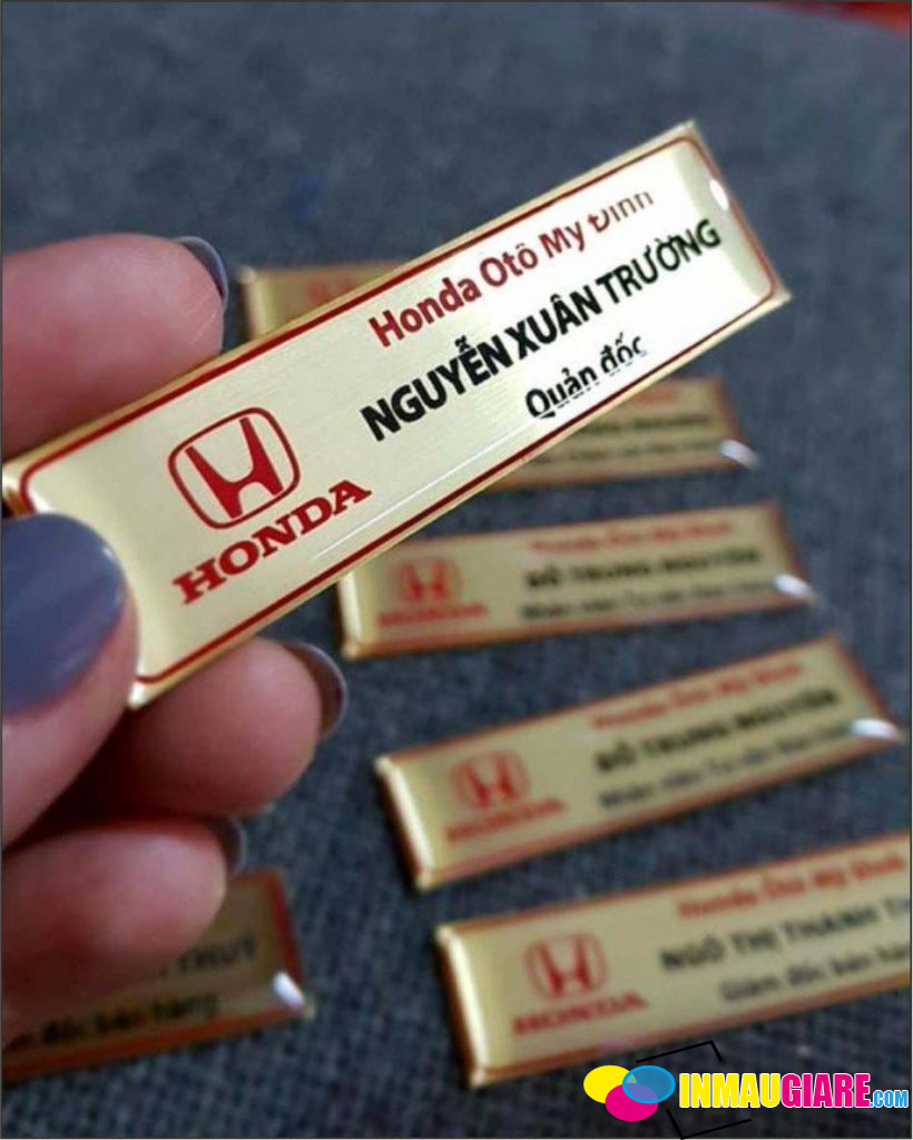 Làm Huy Hiệu Nam Châm Cài Áo Giá Rẻ, Lấy Ngay tại Hà Nội