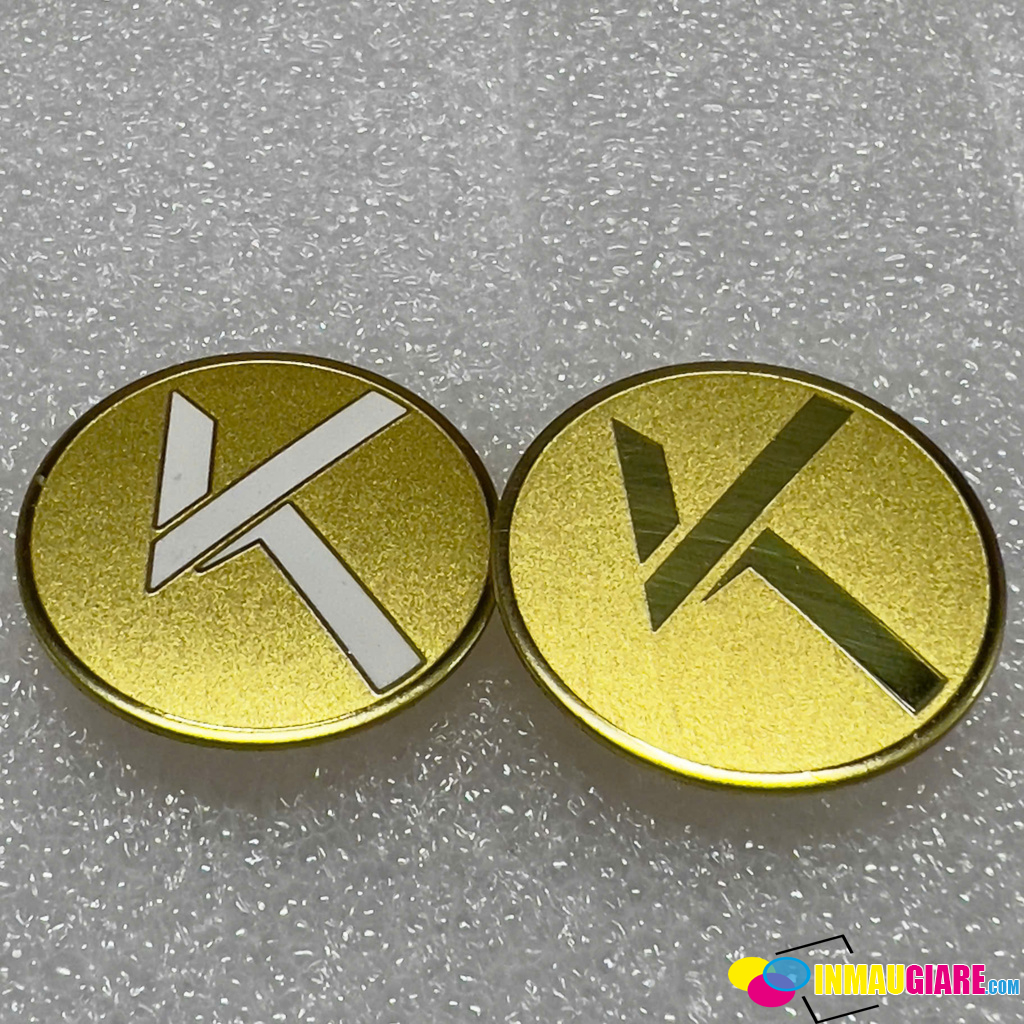 Làm Huy Hiệu Kim Loại Ăn Mòn Giá Rẻ, Sang Trọng tại Hà Nội