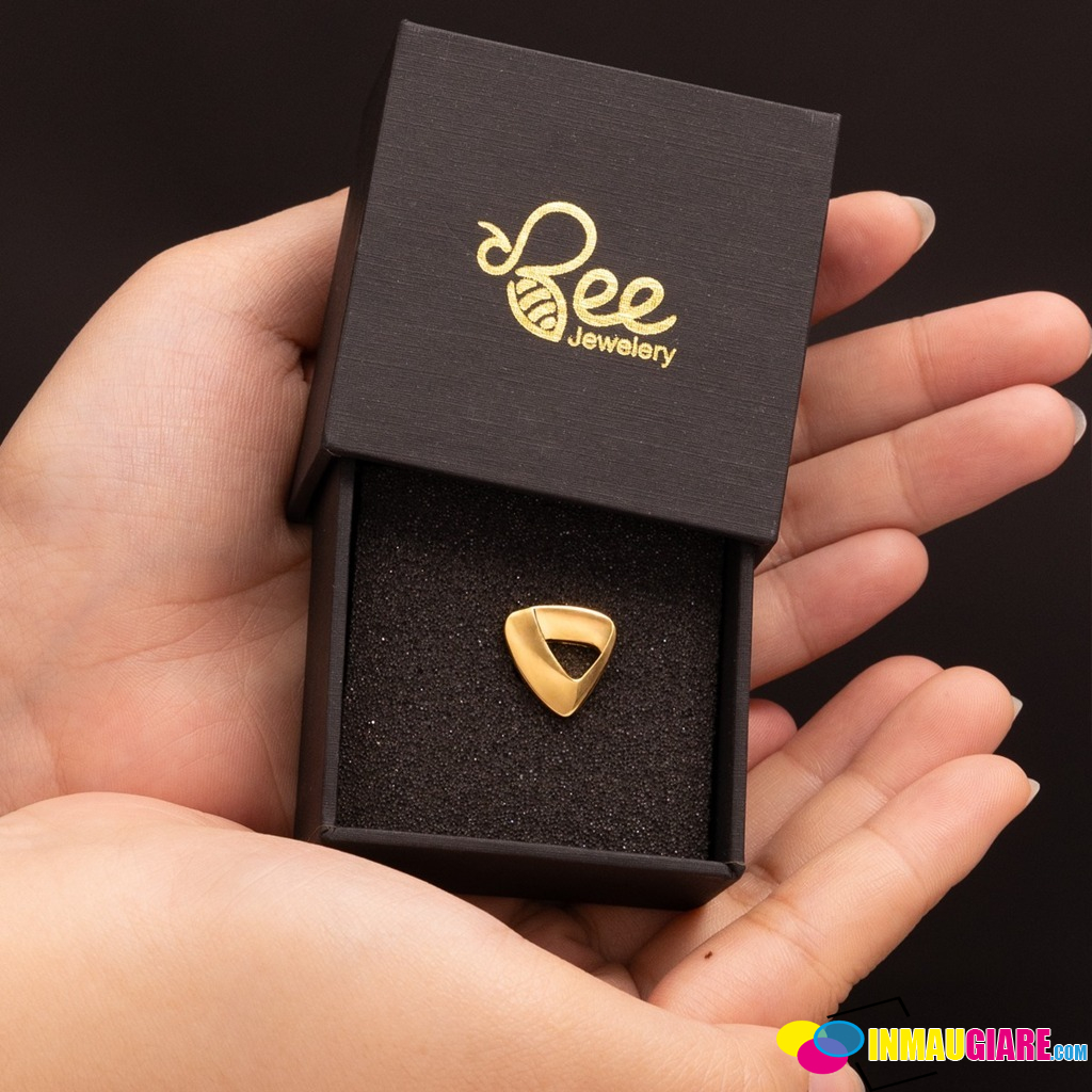 Làm Huy Hiệu Kim Loại Ăn Mòn Giá Rẻ, Sang Trọng tại Hà Nội